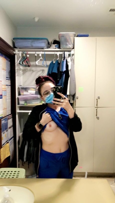 onlyfans de chicas góticas de grandes tetas sexo superior archivo