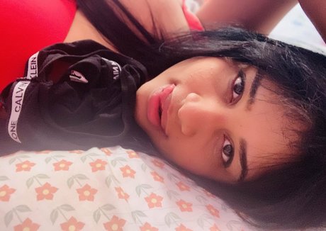 giamonroexo estrella hermosa galerías