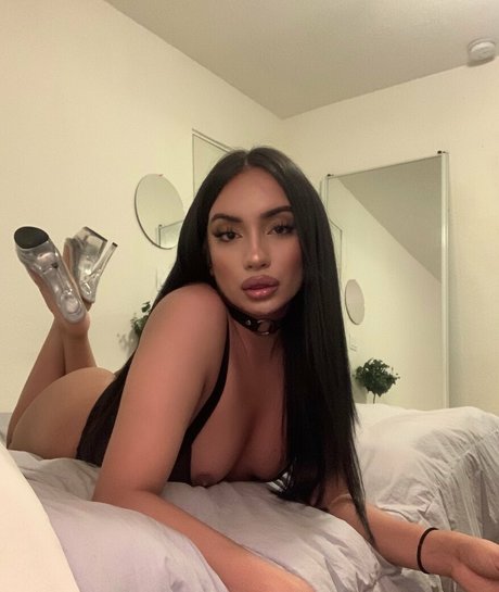 latinavalentinax modelo sexy galería