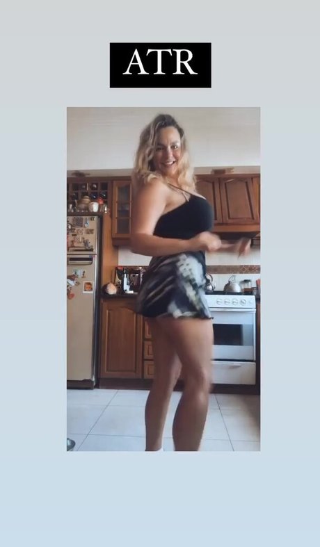 Acronopia desnudos estrella porno archivo