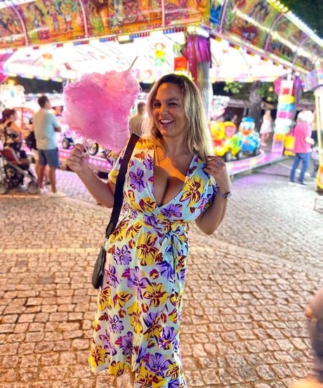 Acronopia modelo atractivo galería