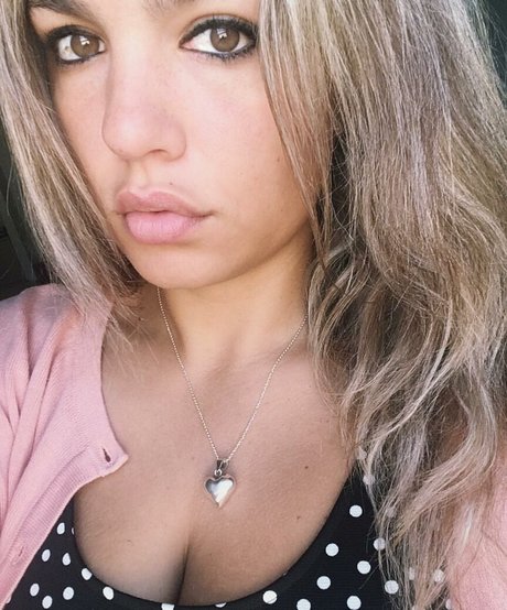 Acronopia estrella porno atractiva recopilación