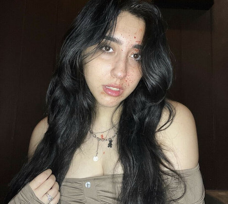 hermana desnuda onlyfans adulto libre foto