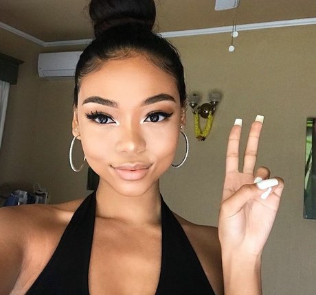 Stephanie Hikaru modelo gratis galerías