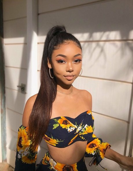 Stephanie Hikaru linda estrella galería