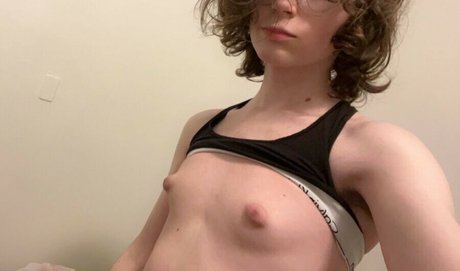 Bellafwee estrella porno desnuda imágenes