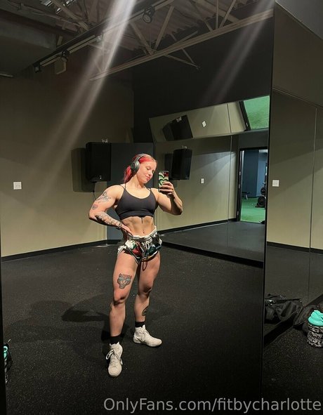 fitbycharlotte estrella porno adulto imagen