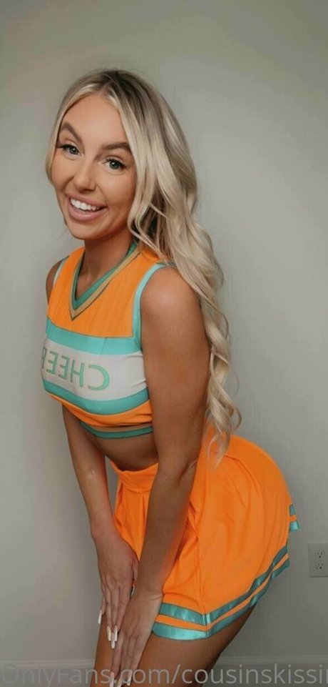 cousinskissing estrella pornografica galería