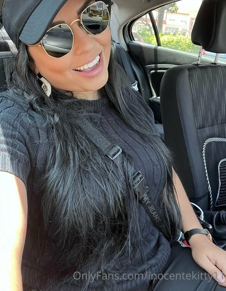 inocentekitty11 estrella porno bonita foto