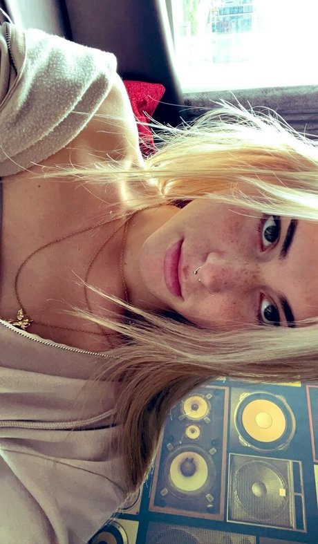 Kasper James estrella de alta definición imagen