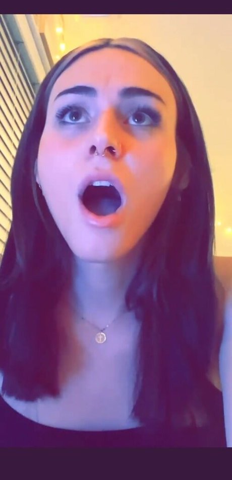 Kasper James estrella sexy archivo