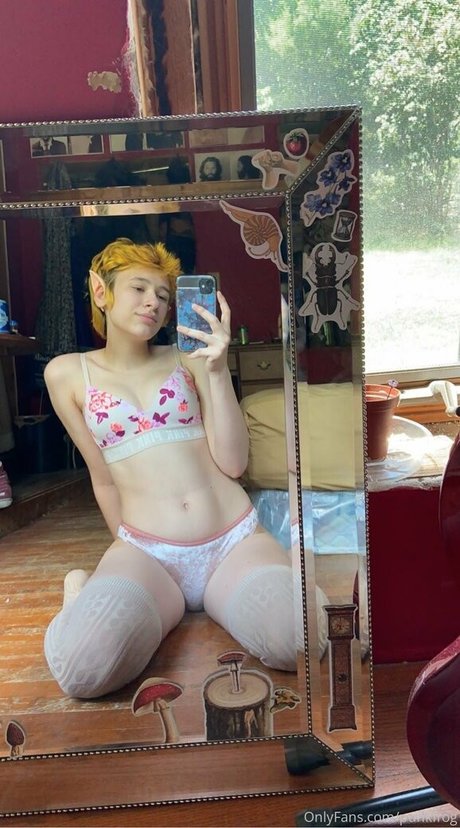 punkfrog bonita estrella porno imágenes