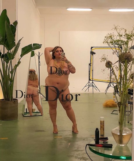 Lovaeij estrella pornografica imagen