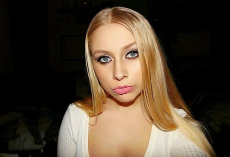 Rhiannon C modelo caliente recopilación