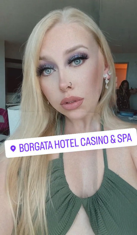 Rhiannon C estrella porno fotos