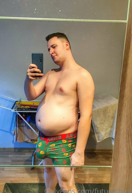 futurechub modelo desnudos imagen