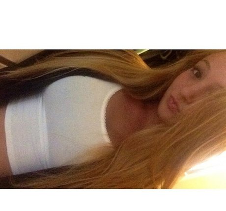 Kimi McFarland estrella hermosa imagen