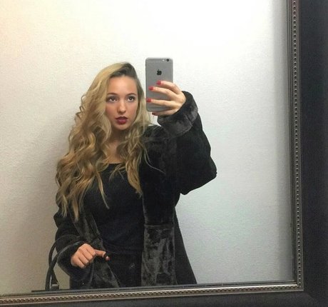 Kimi McFarland estrella de alta calidad archivo