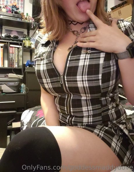 goddessmaddydove buen modelo galerías