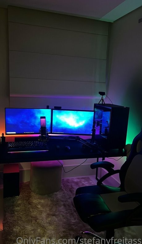 stefanyfreitass actriz libre fotos