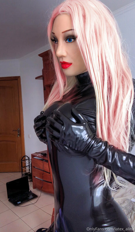 latex alina modelo sexual archivo