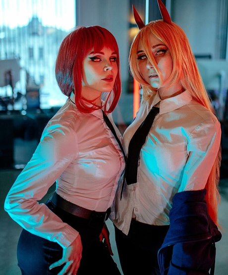 Yugoroforge estrella porno agradable foto