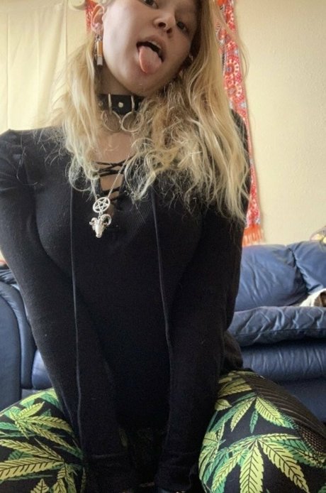 opal rose98 modelo desnudos imágenes