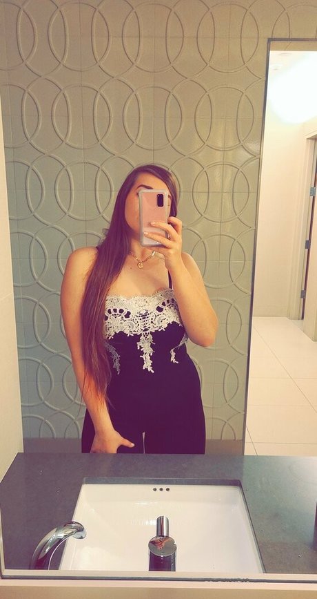 vestido sexy onlyfans desnudos hd foto