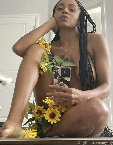 anyaivy actriz libre recopilación