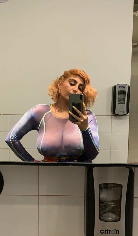 chippynonstopof estrella porno caliente imagen