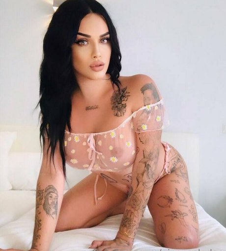 pina coladaa modelo hermosa foto