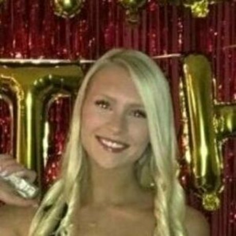 pina coladaa modelo caliente recopilación