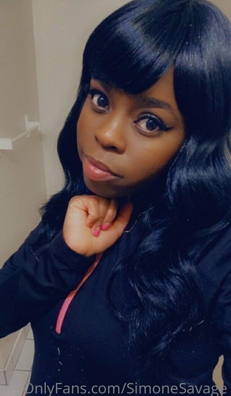 simonesavage modelo adulto imagen