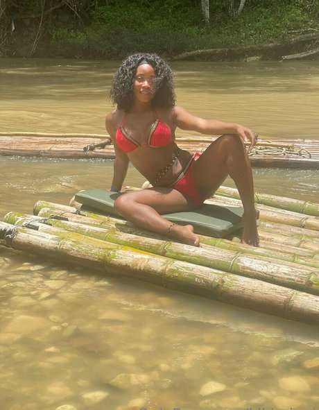 kikiminaj actriz exclusiva galerías