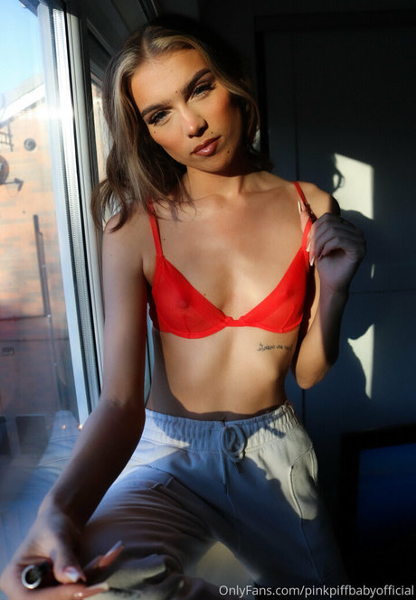 pinkpiffbabyofficial modelo porno archivo