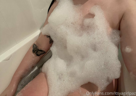 itsyagirlpaz modelo sexy fotos