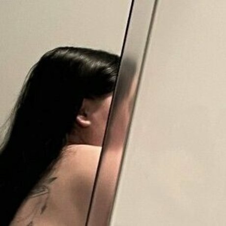 itsyagirlpaz modelo sexual galerías