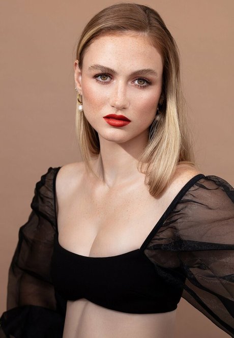 Madison Lintz actriz xxx galería