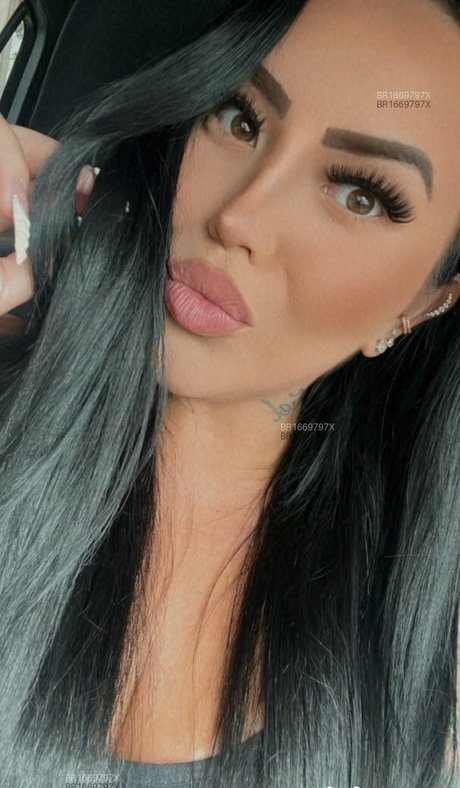 Cintia Yang estrella bonita archivo