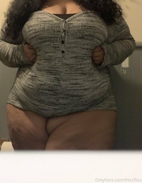 thiccflixx actriz de alta definición imagen