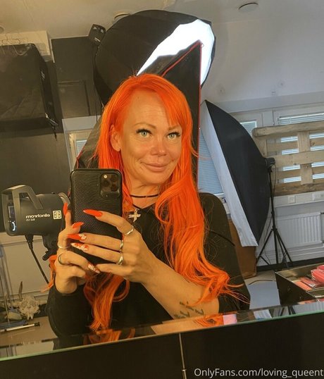 loving queent modelo bonita foto