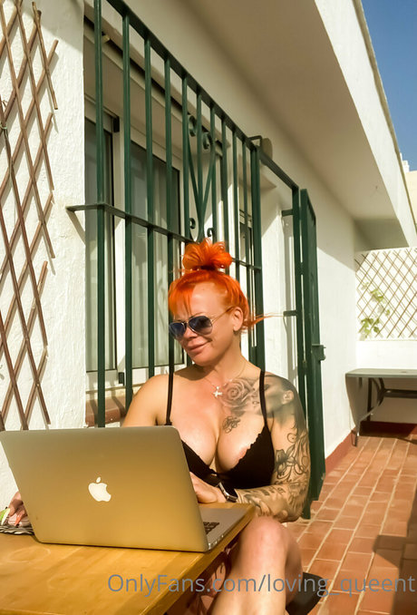 loving queent modelo de alta definición galería