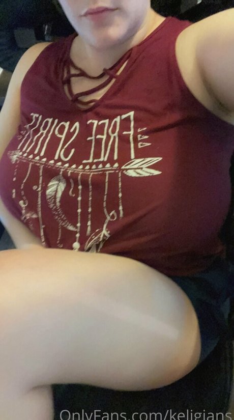 keligians actriz caliente foto