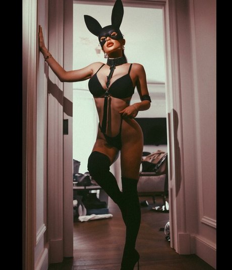 Lucrezia De Lellis bonita estrella galería