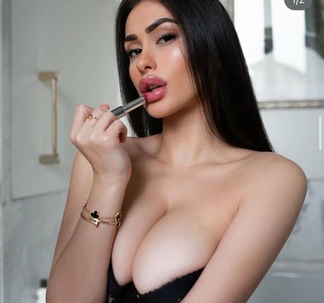 Lucrezia De Lellis Profilfoto