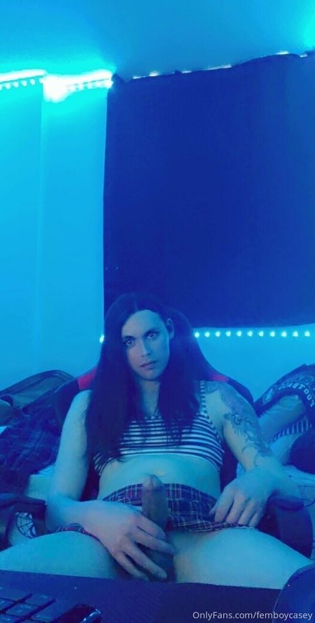 femboycasey actriz de alta calidad foto