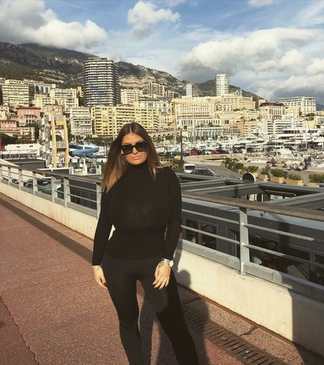 Agne Agnieska modelo atractivo archivo