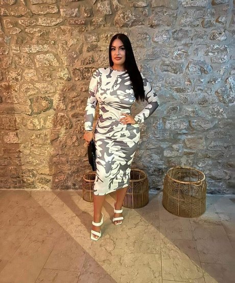 Agne Agnieska estrella atractiva galería