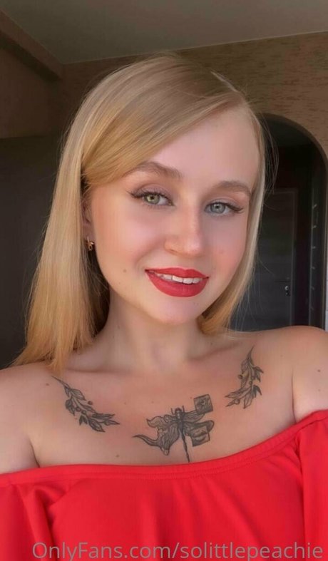 solittlepeachie modelo sexy imagen