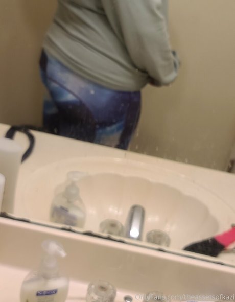 theassetsofkazi mejor modelo fotos